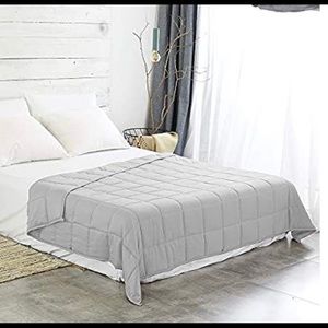 Hot cold beaded blanket